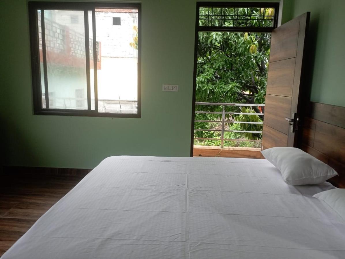 Crescent Moon Homestay Rishikesh Ngoại thất bức ảnh