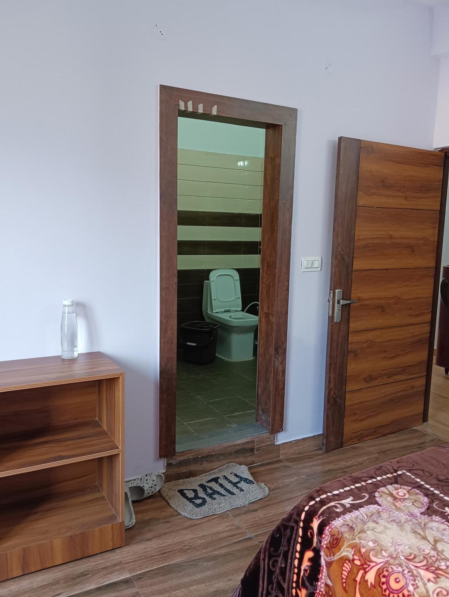 Crescent Moon Homestay Rishikesh Ngoại thất bức ảnh